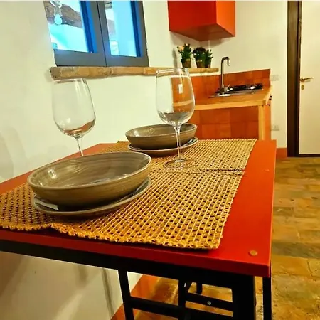 Lo Scacciapensieri Apartamento *